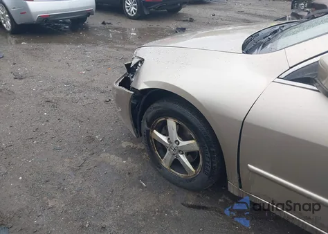 2003 Honda Accord 2.4 Ex from USA, damaged, VIN JHMCM56613C014534